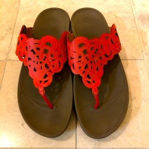 FIT FLOPS coral sandals